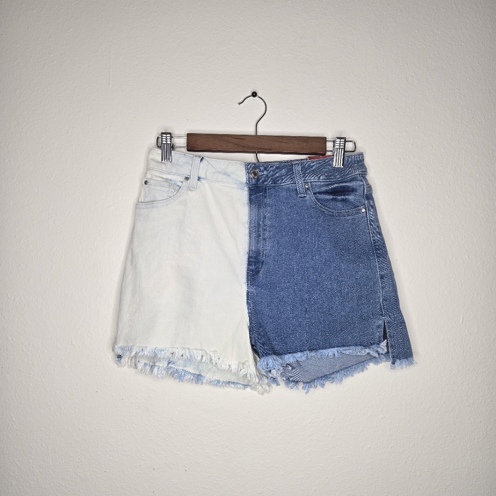 Guess High Rise Two Tone Shorts - Picture 5 of 5